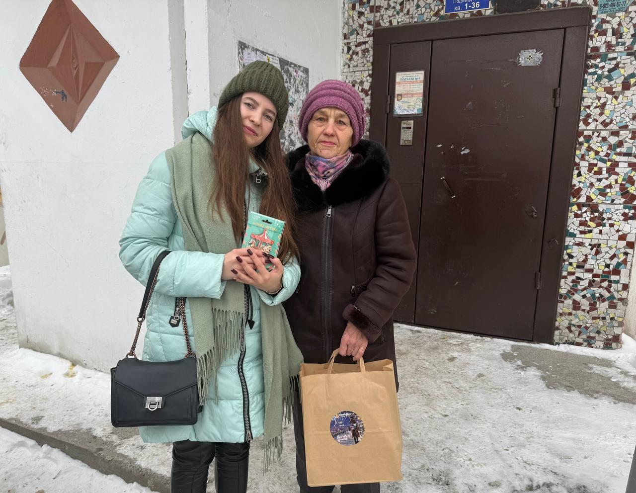 Фото В Новосибирске исполнилось новогоднее желание ветерана педагогического труда Галины Брюхановой 2